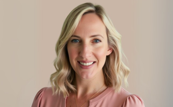 Headshot of Abi Hannah