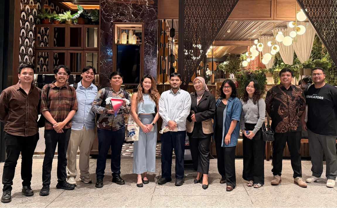 A group shot of the Newcastle University Indonesia Alumni Network leaders