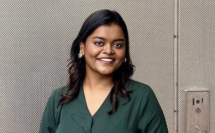 Headshot of 2024 MBA graduate Meera Chithirappaavai Dayalan