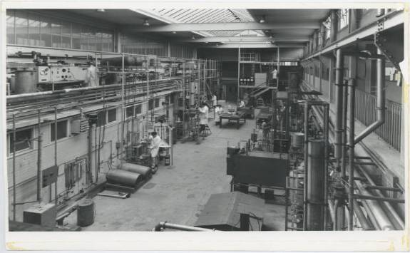 Chemical lab in the Stephenson Building.