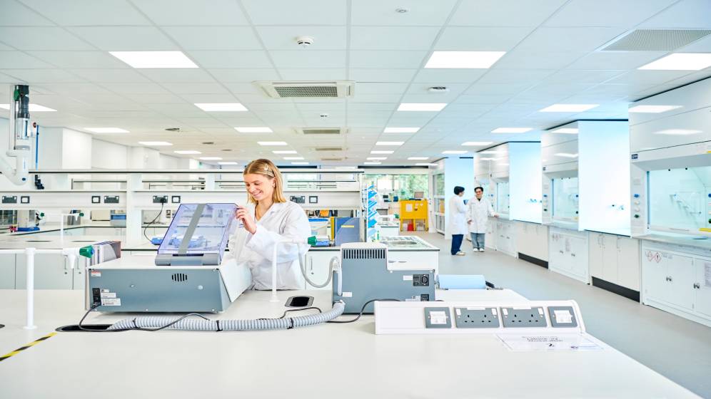 A female student working in a lab.